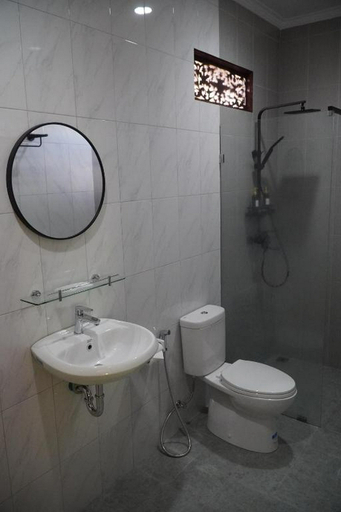 Bathroom 2, Puri Anyar Ubud, Gianyar