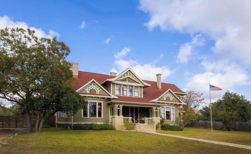Exterior 3, Tank House Stay for 2 - Access to Pool, Hot Tub, Kendall