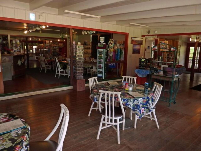 Restaurant, Hale Puna, Kokee Lodge Cabins, Kauai