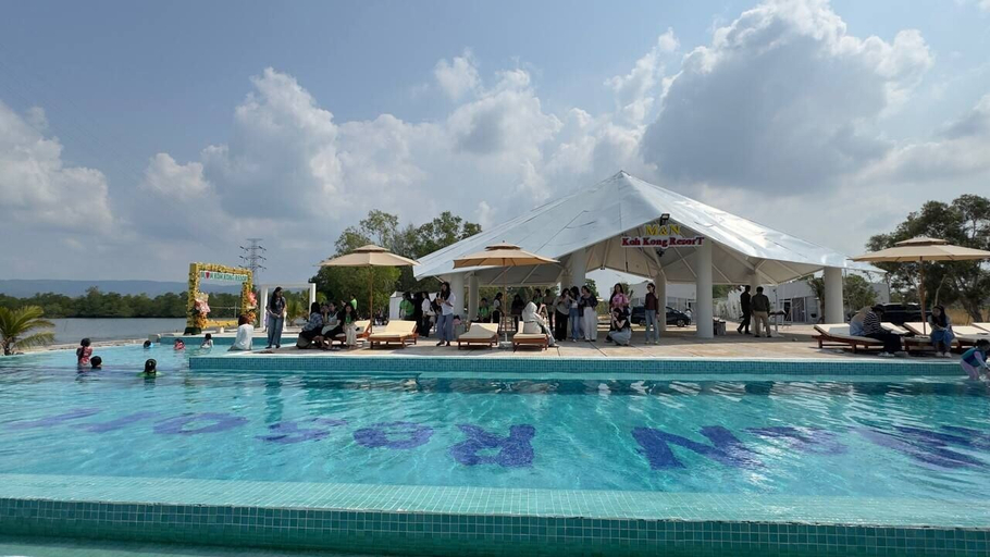 Pool 3, MN Koh Kong Resort, Smach Mean Chey