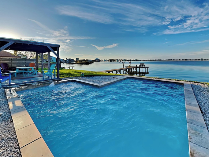 Sport & Beauty 1, Going Coastal by Miss Kitty’s, Aransas