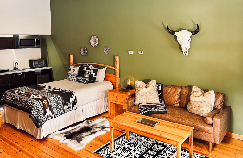 Living area 4, Cow Lake Store and Resort, Division No. 9