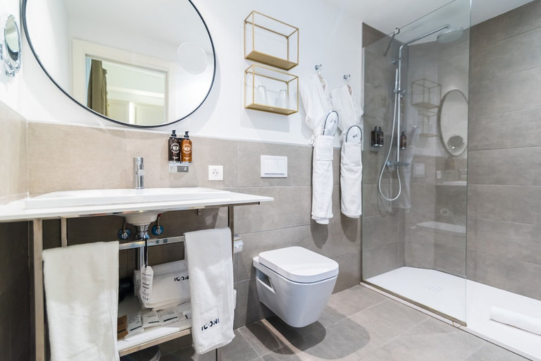 Bathroom 5, ICON Roseto by Petit Palace, Baleares
