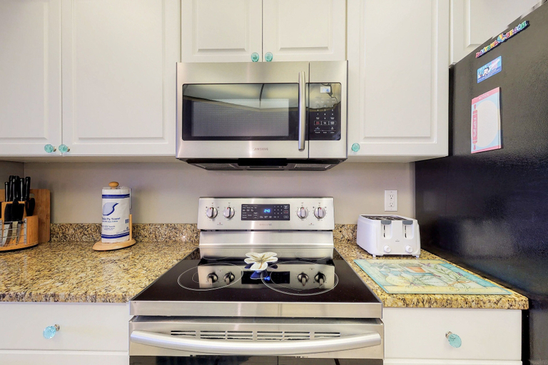 Private kitchen 4, Daytona Grande Towers - Ocean Paradise 702, Volusia