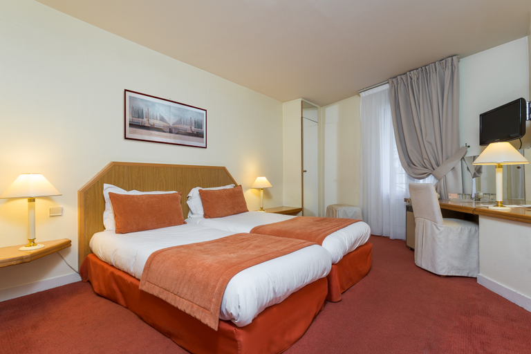 Bedroom 3, Fertel Etoile, Paris