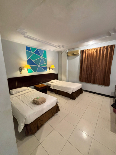 Hotel Grand Taufiq Tarakan - Tap to explore photos
