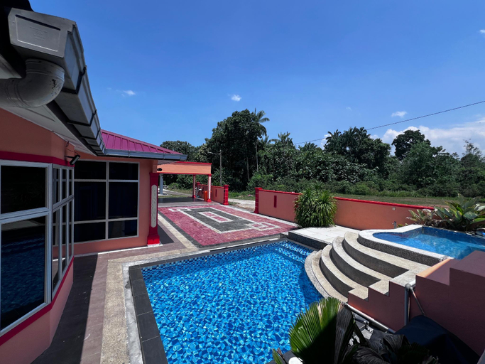 Sport & Beauty 3, Heza Villa - Karaoke, Pool & BBQ, Port Dickson