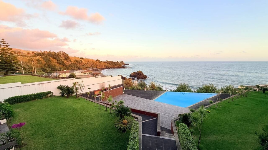 Pool 5, Marina Mar II, Vila Franca do Campo