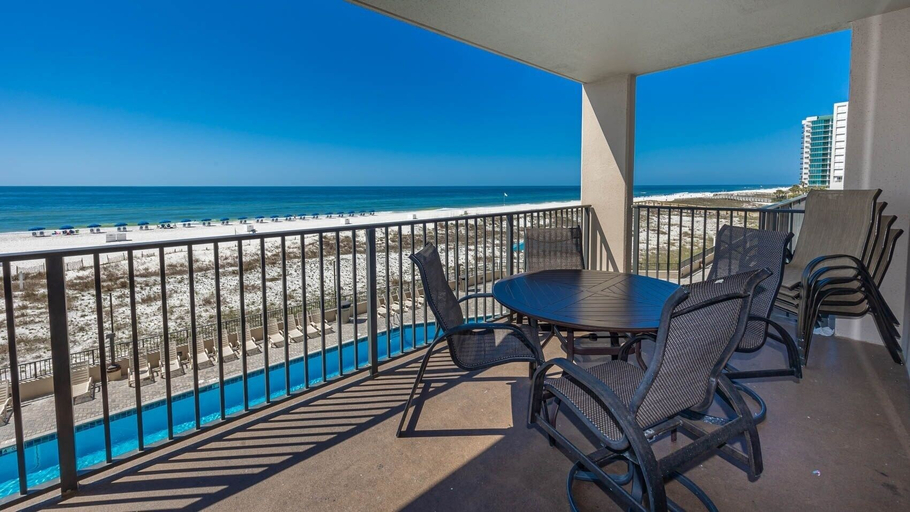 Outdoor dining 3, Phoenix X 309 3 Bedroom Condo, Escambia