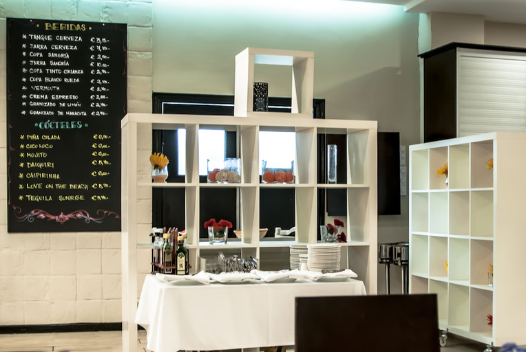 Food & Drinks 4, Ogisaka Garden, Alicante