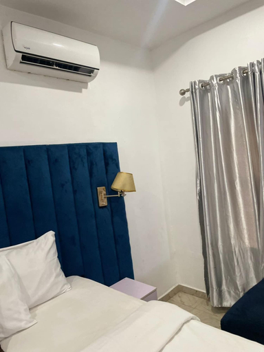 Bathroom 3, Century 24 Hotel and Suites, Alimosho