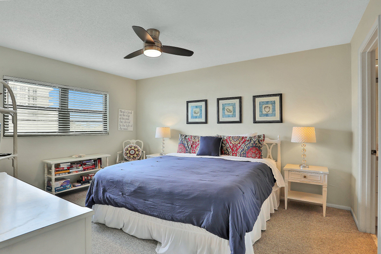 Room 4, NSB Hacienda Del Sol #407 - Seaside Hideaway, Volusia