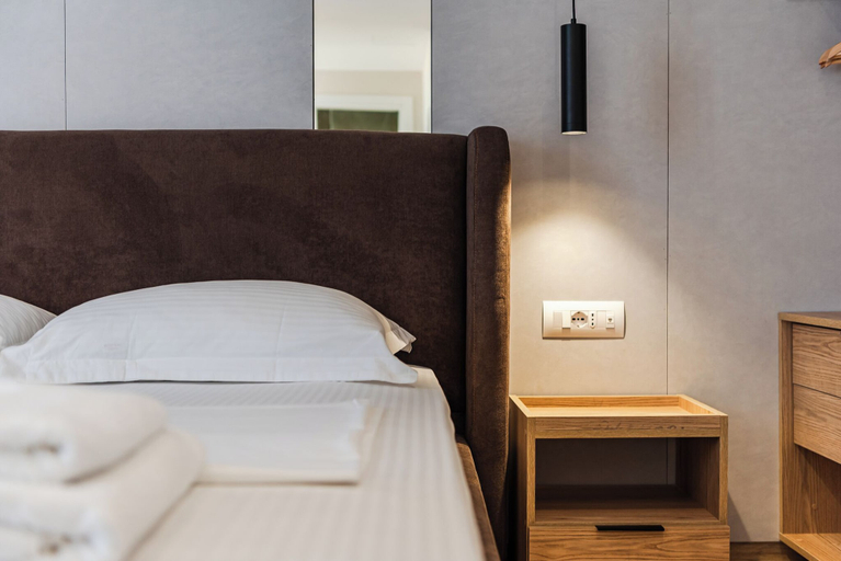 Bedroom 2, SEA LA VIE SUITES, Kavajës