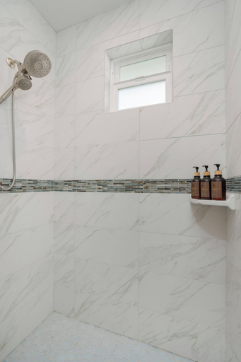 Bathroom 2, Polo House and Bungalows, Santa Barbara