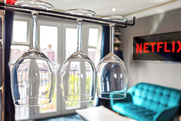 Interior 5, Imperial Inn Apartments, London