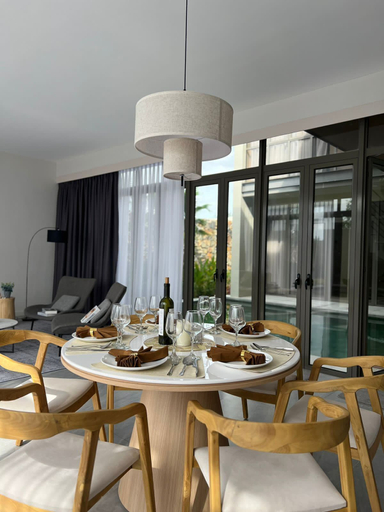 Dining 3, Residence on Opus Bay - Cluny Resorts Villas, Batam