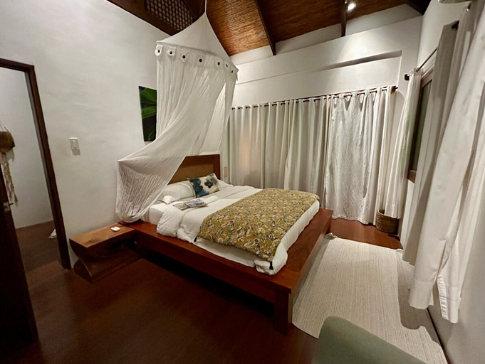 Room 4, Palay, Malay