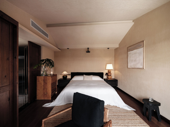Room 5, Lijiang Ancient Town TianDe Grande Hotel, Lijiang