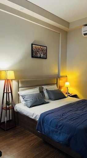 Room 4, Khatu Hotel, Gautam Buddha Nagar