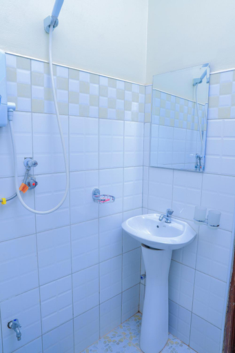 Bathroom 4, Hakyiri B&B, Rukiga