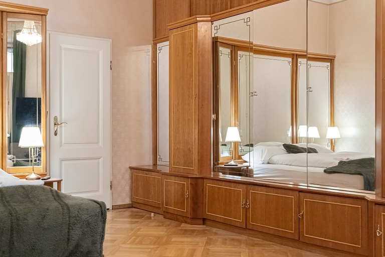 Room 2, Modern 4BR Apartment Ideal For Long Stay, Wien