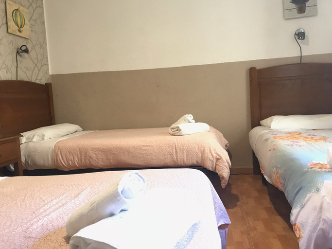 Bedroom 4, Hostal MYD Los Perales, Madrid
