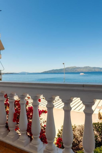 Others 5, Erdano Hotel, Sarandës