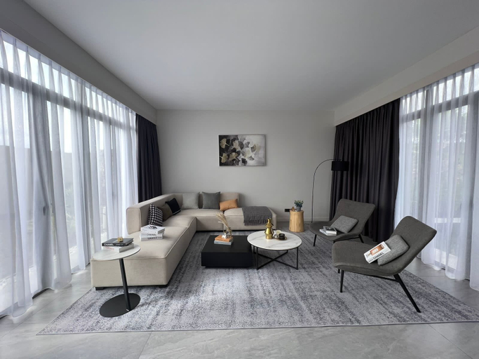 Living area, Residence on Opus Bay - Cluny Resorts Villas, Batam