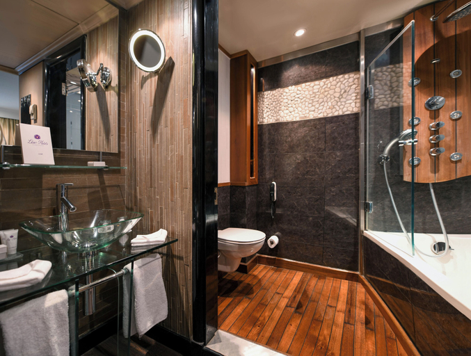 Bathroom 4, HS Moondance from Luxor( Sat-Wed),or Aswan (Wed-Sat), Luxor