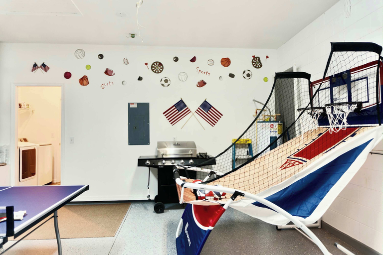 Game room 4, Kodas Retreat Home for 11, Polk