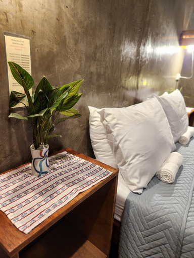 Room 2, Balay Yuhom, General Luna
