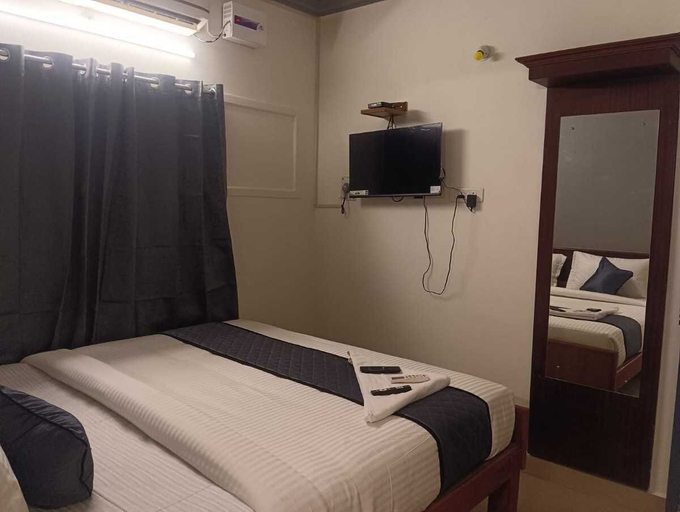 Room 4, Blessing Select DLF, Thiruvallur