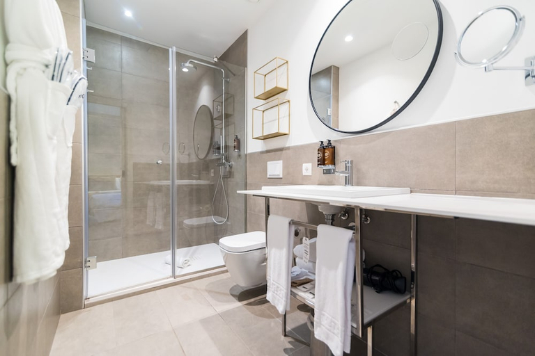 Bathroom 2, ICON Roseto by Petit Palace, Baleares