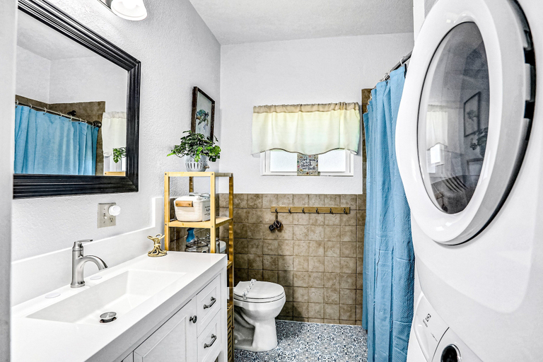 Bathroom 4, Edgewater- River Cottage, Volusia