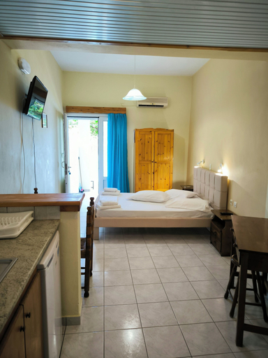 Bedroom 2, Aggelika Apartments, Ionian Islands