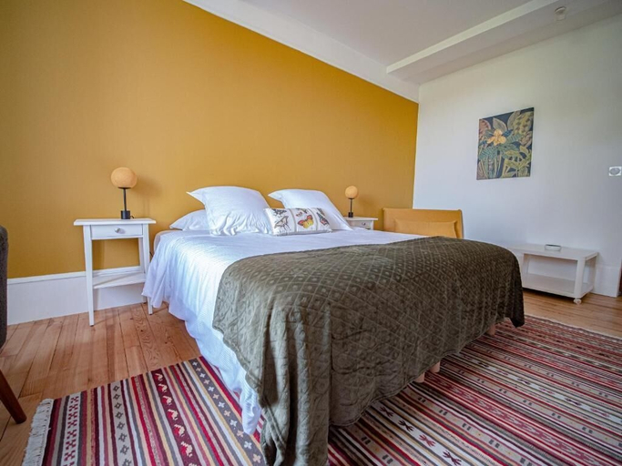 Bedroom 2, Clos des Oliviers, Ariège