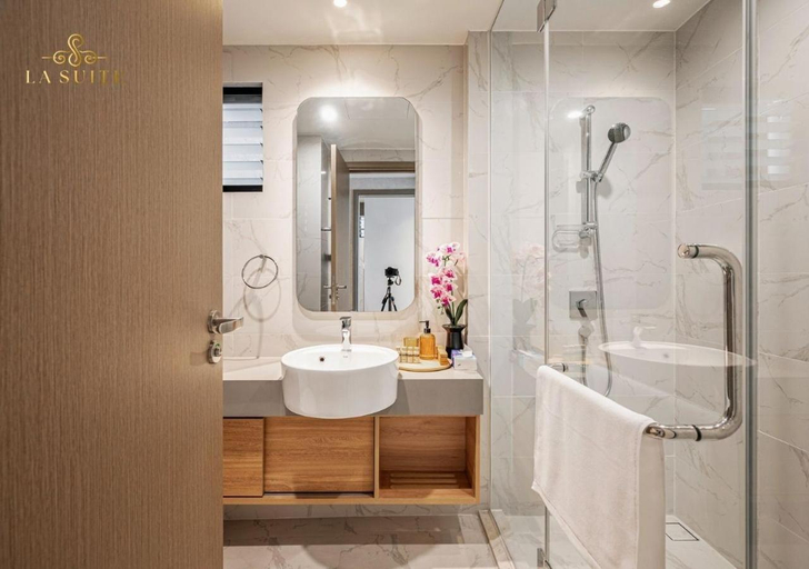 Bathroom 4, Zenity Capital Land luxury Residence, District 1