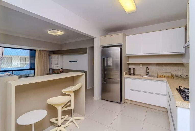 Private kitchen 4, StayHome Exclusive Beachfront BC, Balneário Arroio do Silva