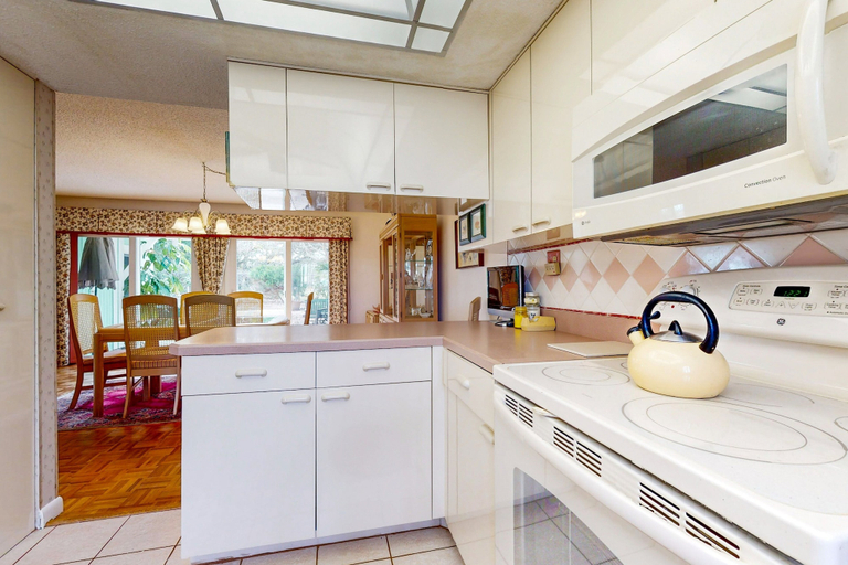 Private kitchen 4, NSB Blue Seahorse Haven, Volusia