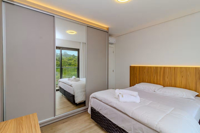 Room 4, Vista Panorâmica- 2 Suítes- Praia Brava, Itajaí