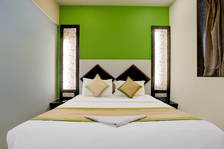 Room 4, Glitz The Veera Plus, Mumbai Suburban