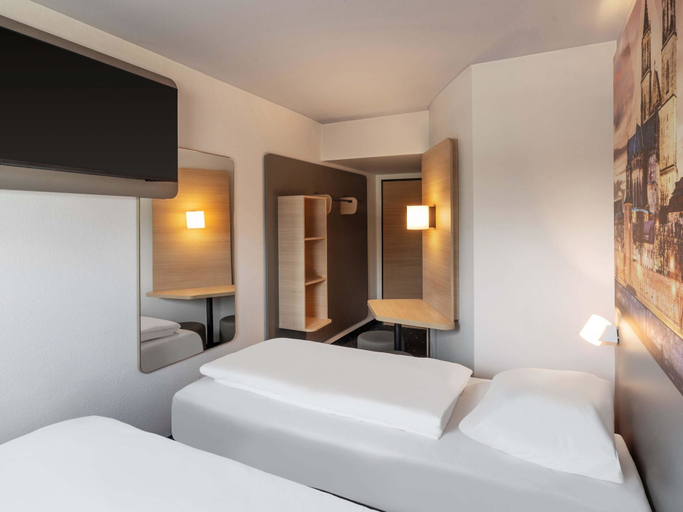 Bedroom 4, B&B HOTEL Magdeburg-Barleben, Börde