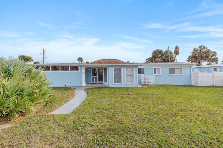 Primary image, Sea Side Escape, Volusia