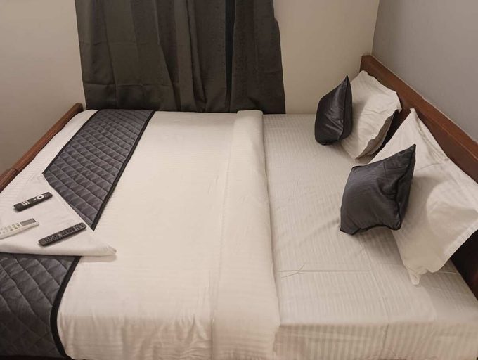 Room 3, Blessing Select DLF, Thiruvallur