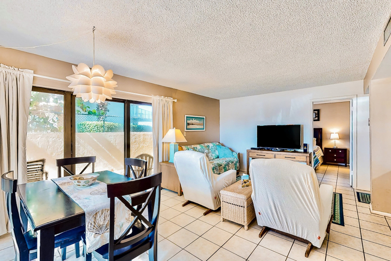 Living area 5, NSB Seaward D-101, Volusia