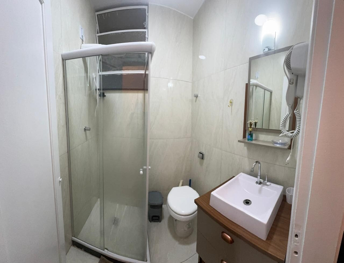 Bathroom, kitnet petropolis, Petrópolis