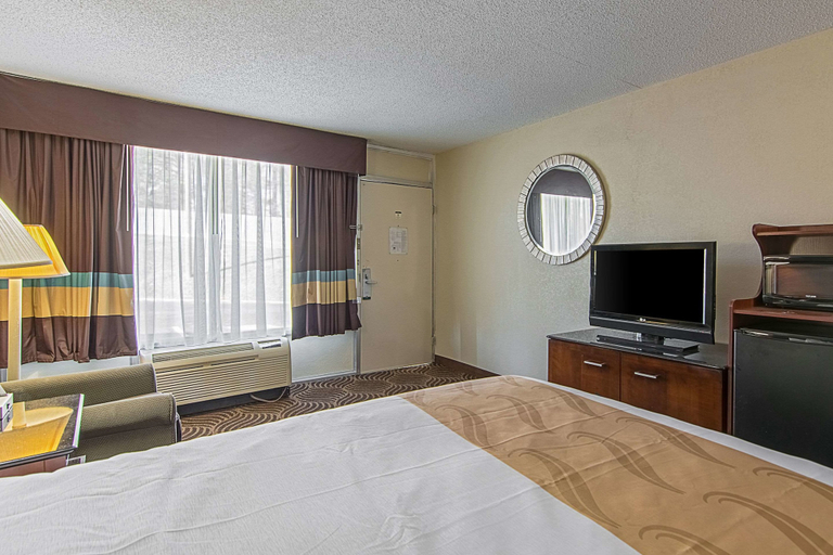 Bedroom 3, Quality Inn Concord Kannapolis, Cabarrus