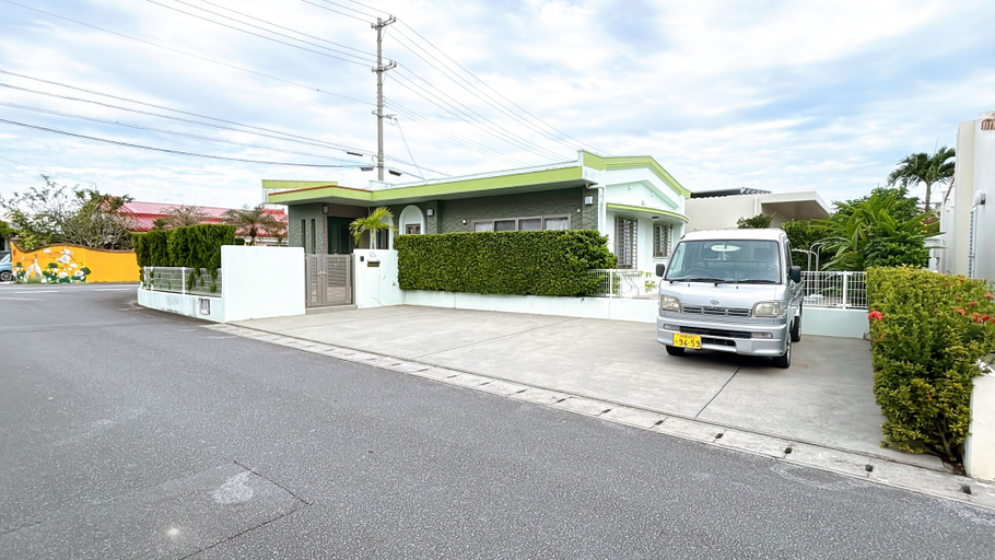 Parking, GREEN LODGE, Yomitan