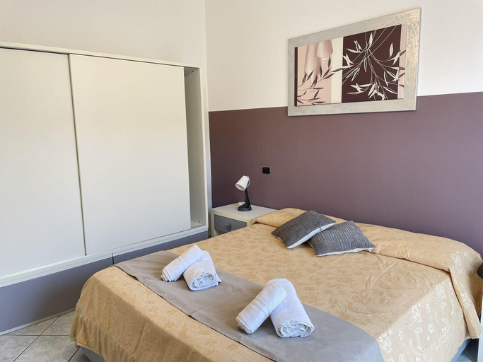 Bedroom 2, Home Le Castella, Crotone