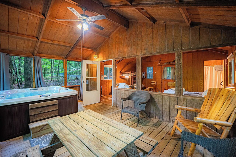 Living area 4, Opossum Creek Retreat, Fayette